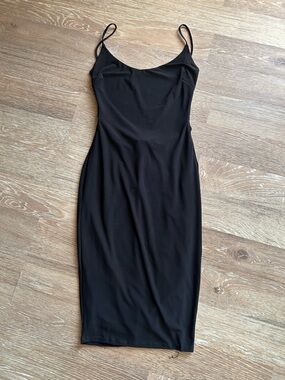 Classic Black Strapless Bodycon Dress
